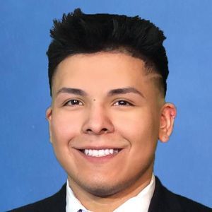 Meet your Posher, Luis